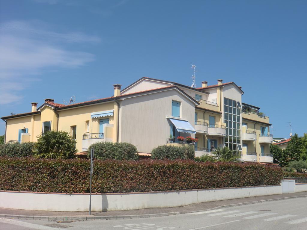 Residence Elisa Piano Terra Con Giardino E Posto Spiaggia Incluso Caorle Room photo